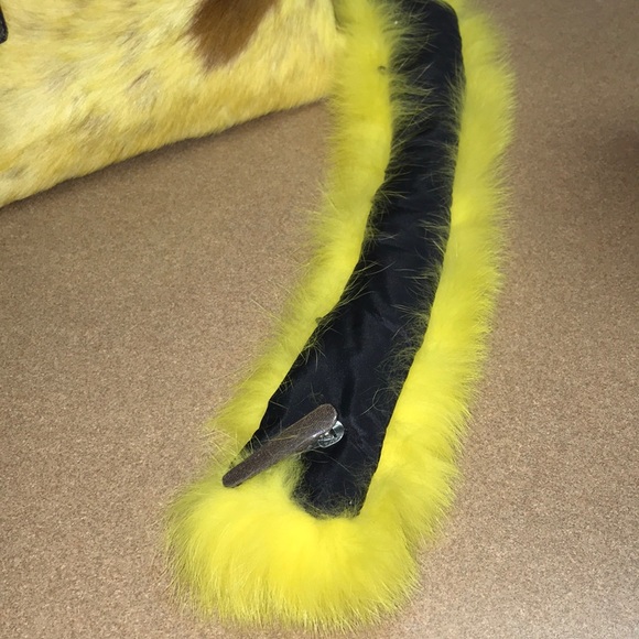Genuine Fox Fur Collar - Picture 4 of 5